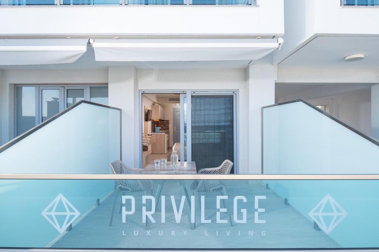 Privilege Luxury Living Sarti Exterior foto